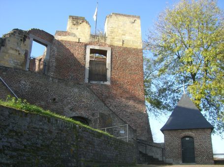 Kessel : Schlossruine De Keverberg